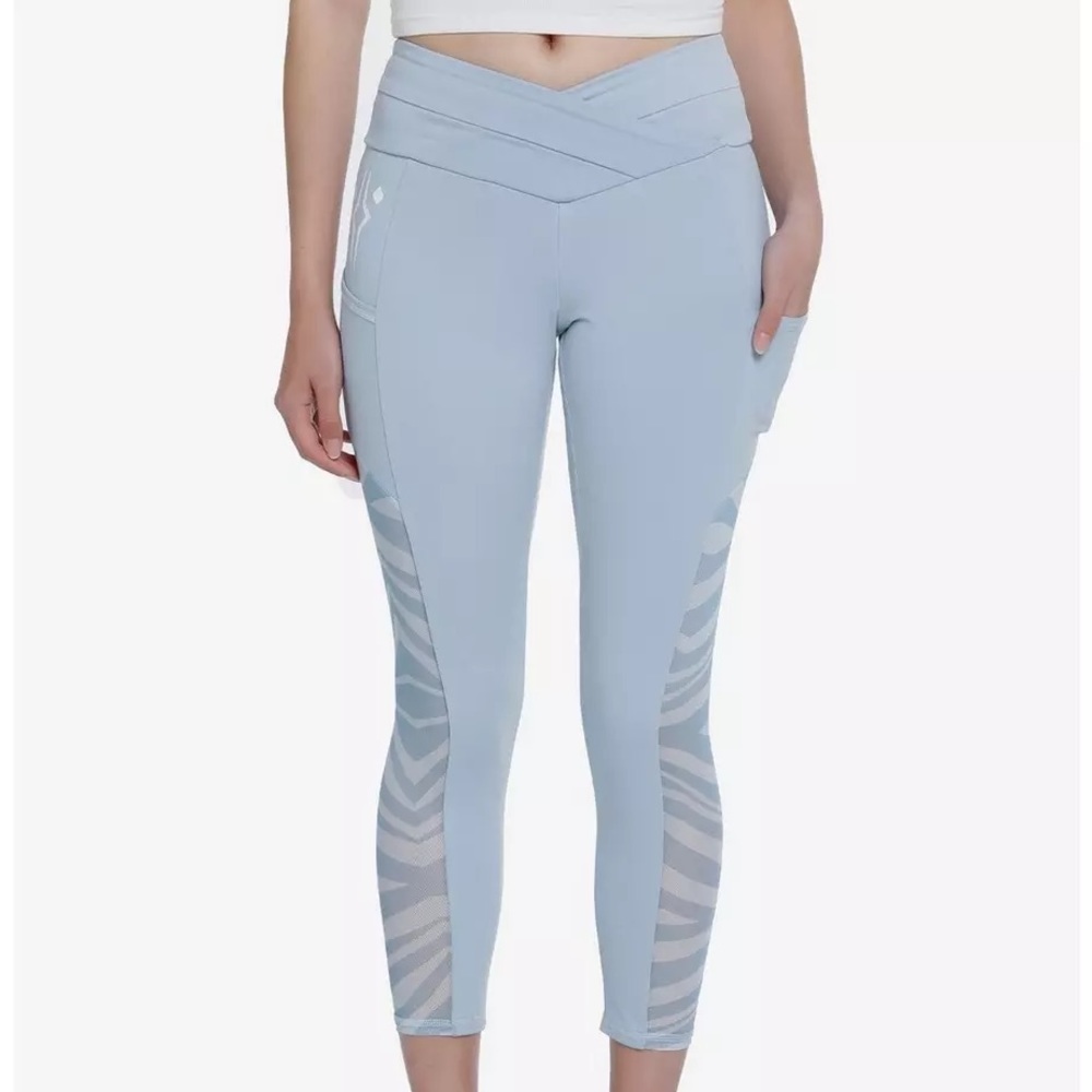 Her Universe Star Wars Ahsoka Tano Capri Leggings Her Universe Exclusive